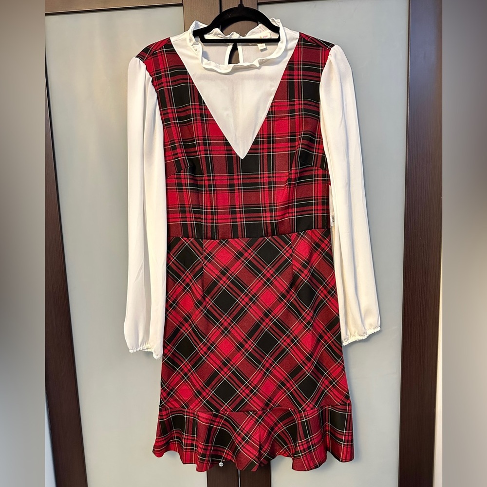 NWT Plaid Schoolgirl Dress Size 6